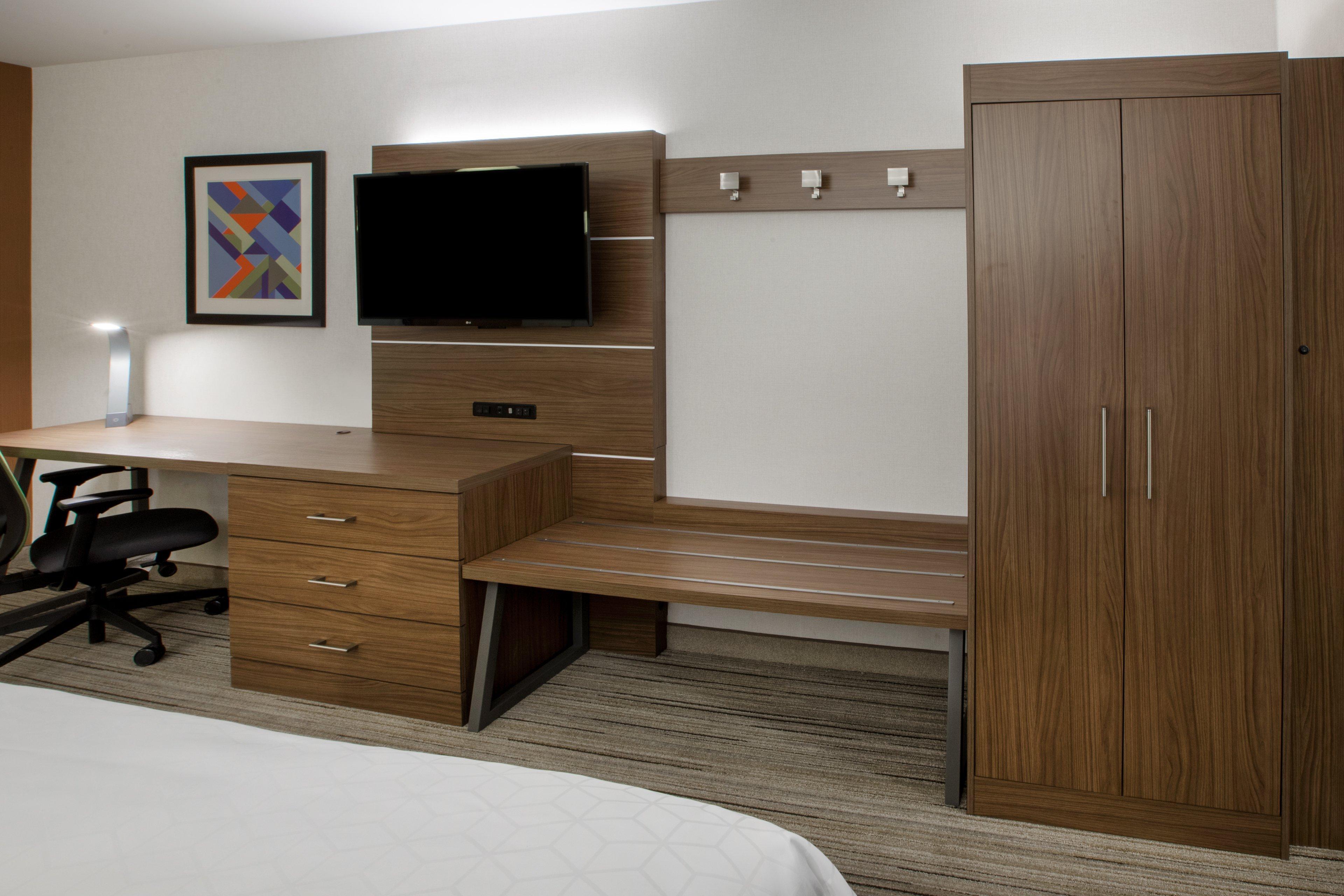 Express & By Ihg Hotel