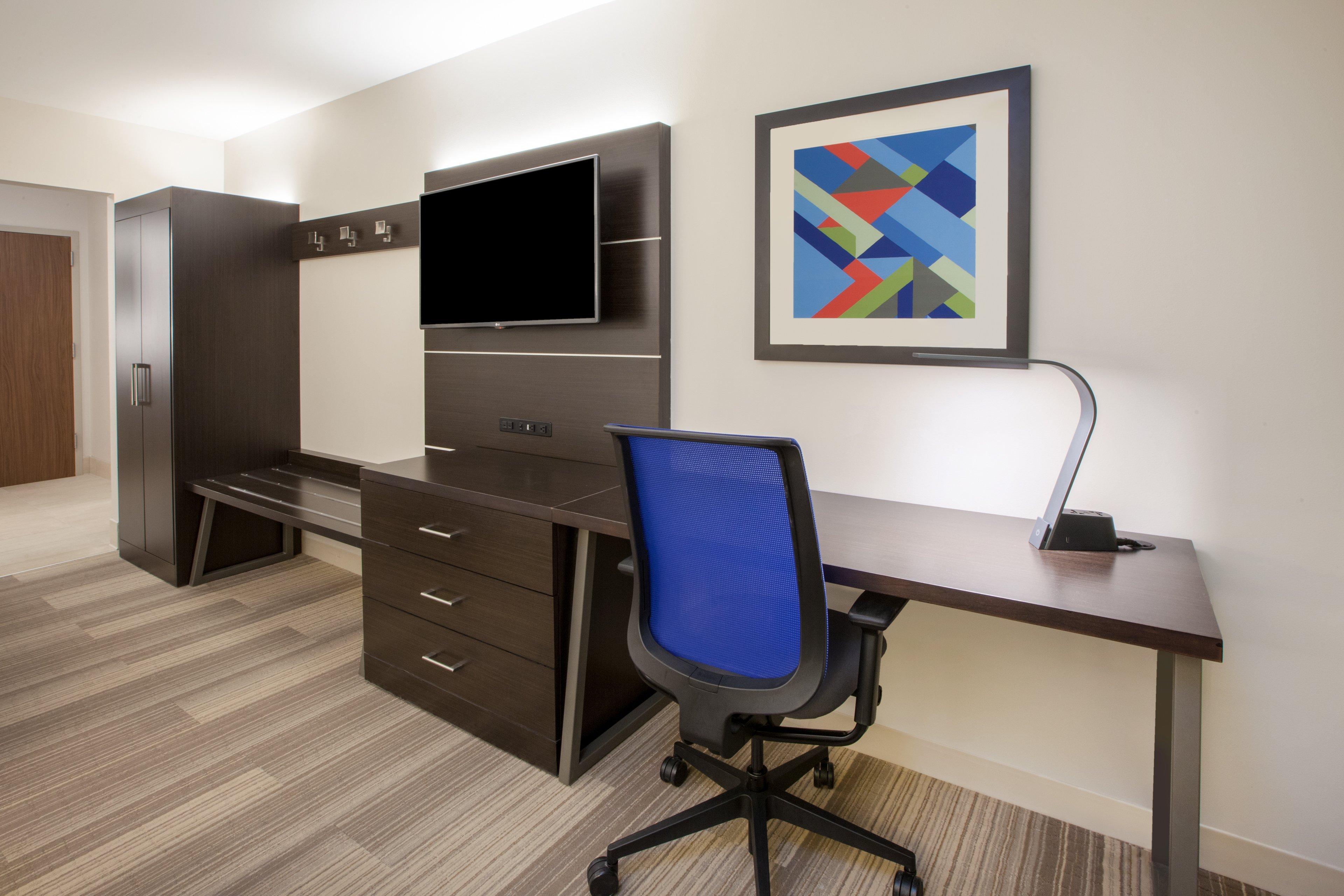 Express & By Ihg 2*